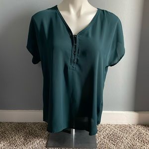 Maurice’s perfect blouse, size medium.